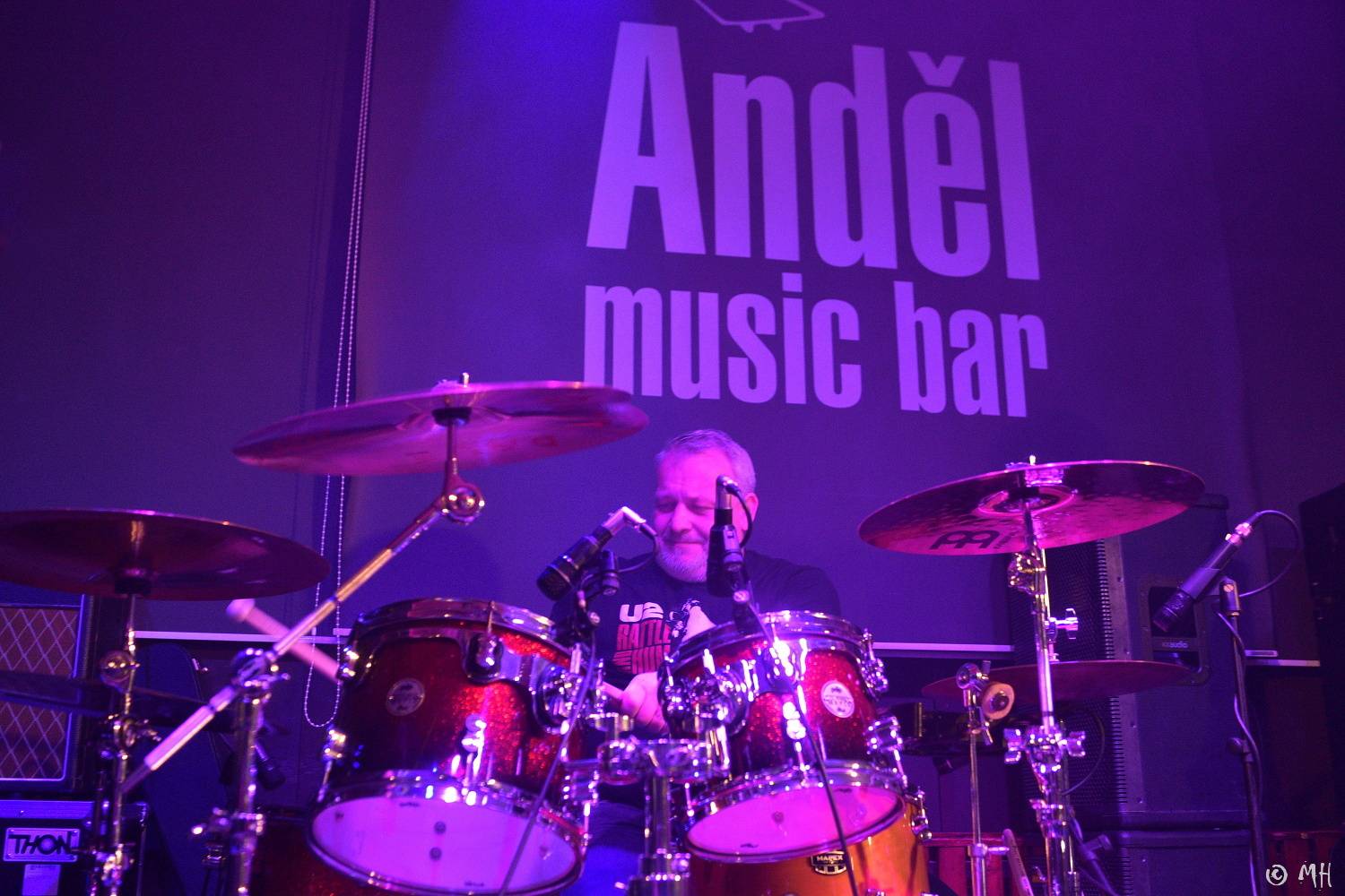 Absolutní neklid dostál svému názvu, v Plzni nechybělo ani pogování