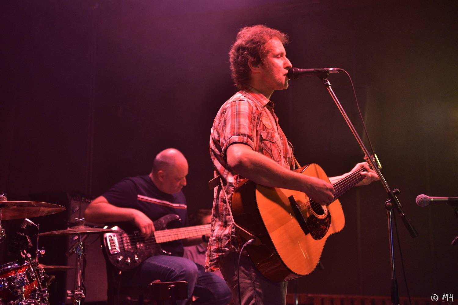 Absolutní neklid dostál svému názvu, v Plzni nechybělo ani pogování