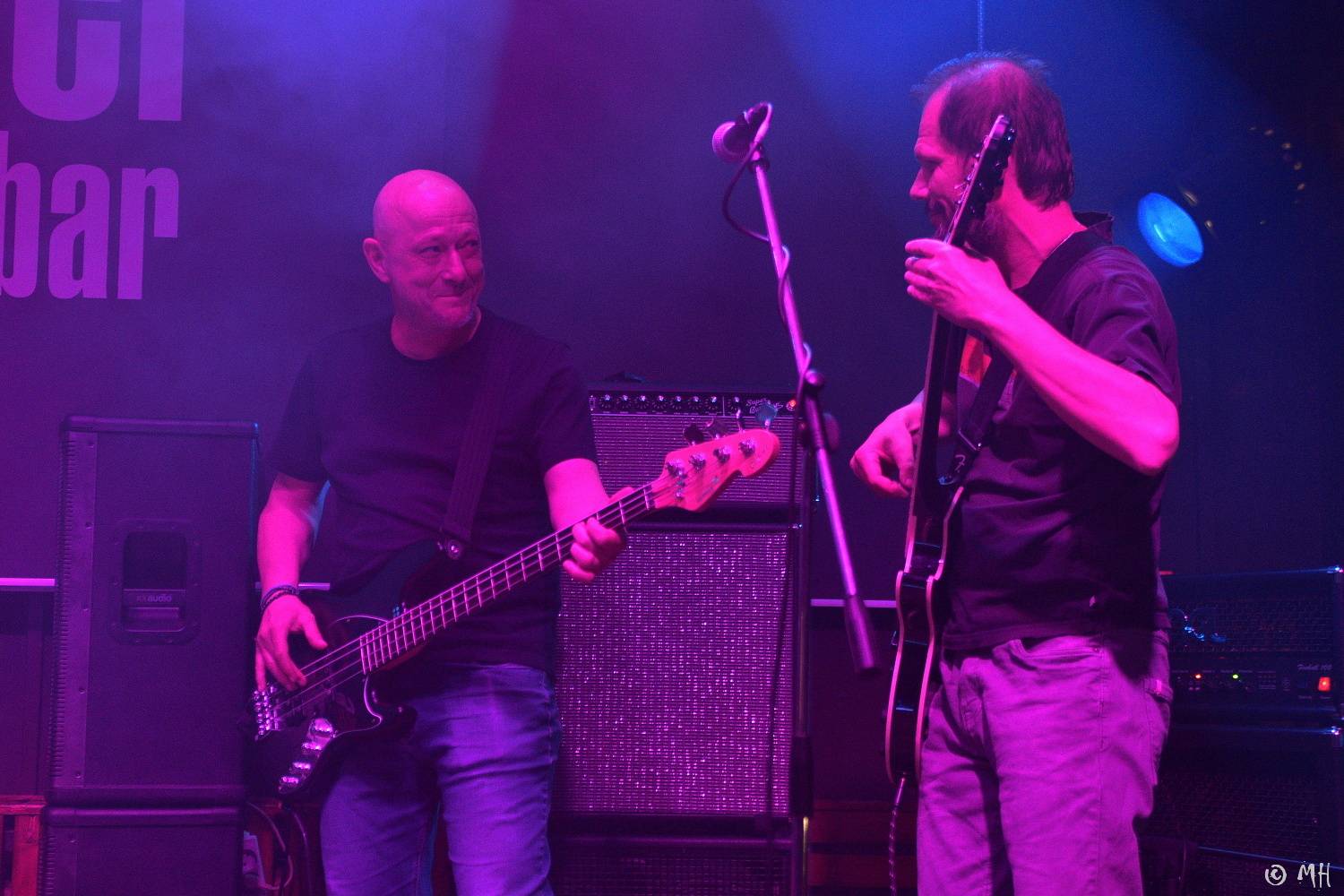 Absolutní neklid dostál svému názvu, v Plzni nechybělo ani pogování