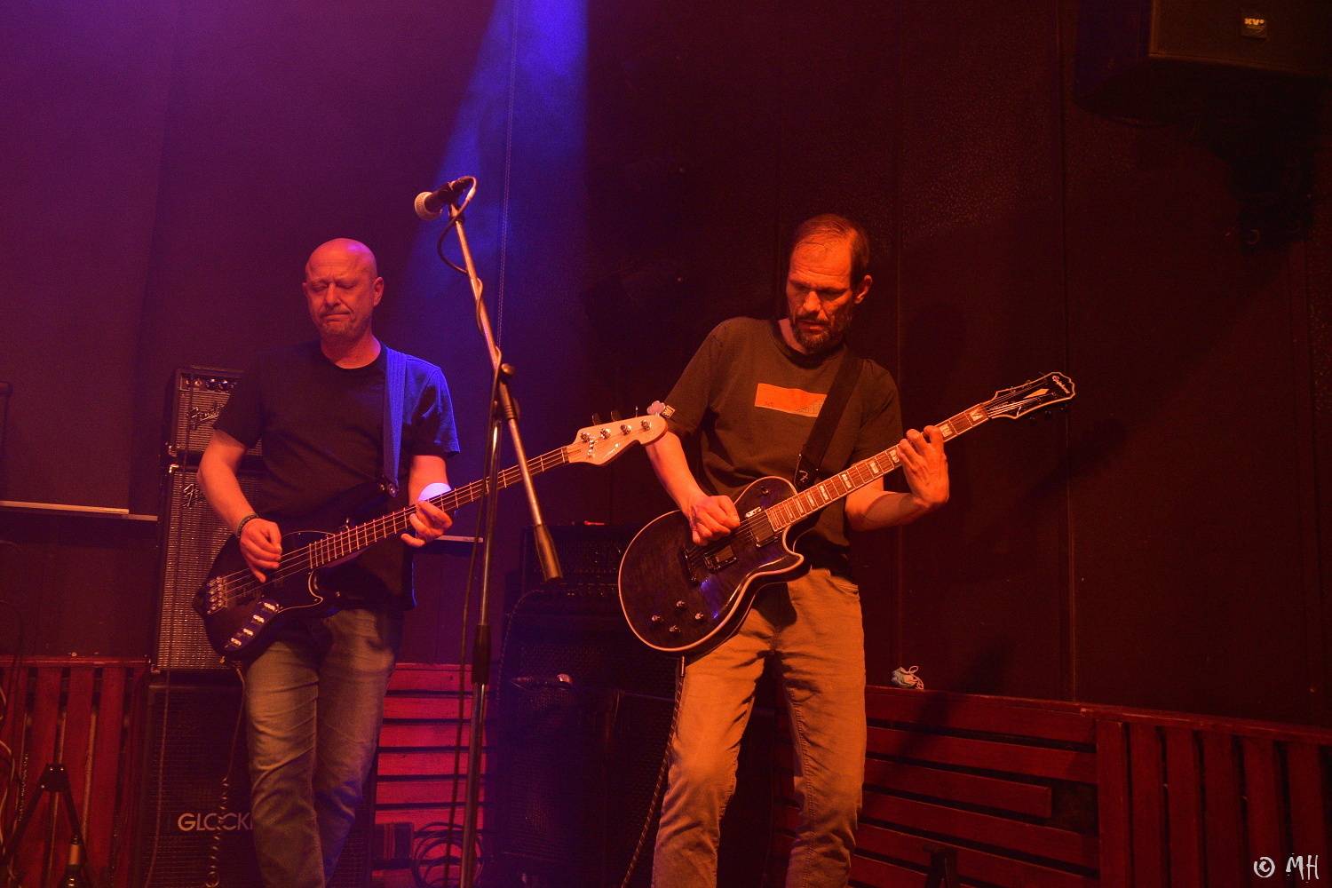 Absolutní neklid dostál svému názvu, v Plzni nechybělo ani pogování