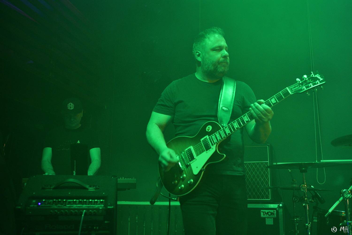 Absolutní neklid dostál svému názvu, v Plzni nechybělo ani pogování