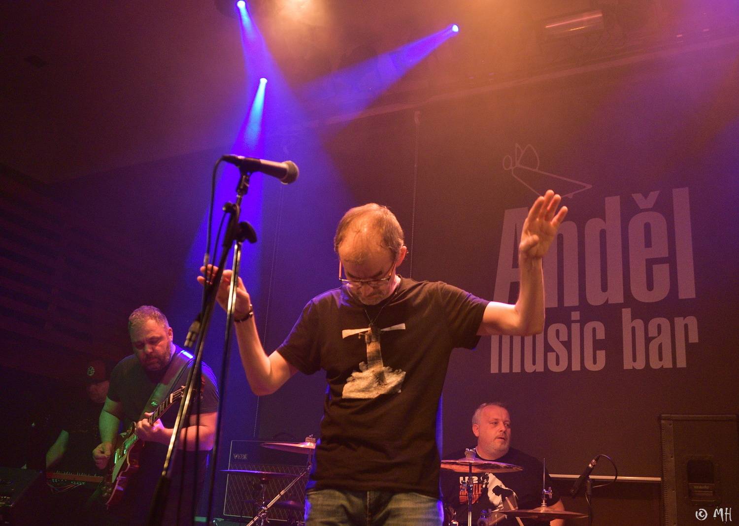 Absolutní neklid dostál svému názvu, v Plzni nechybělo ani pogování