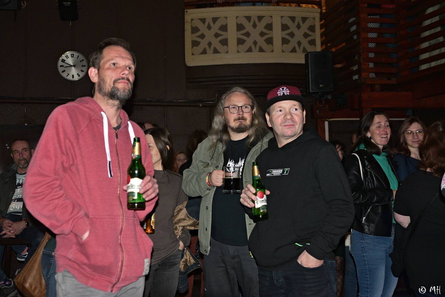 Absolutní neklid dostál svému názvu, v Plzni nechybělo ani pogování