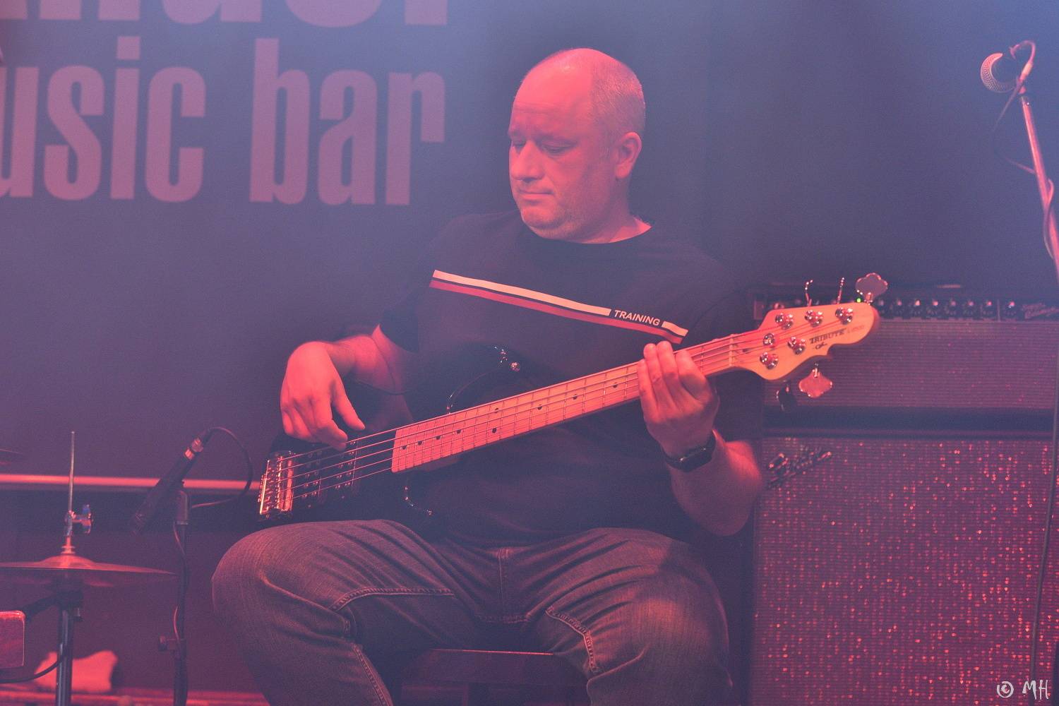 Absolutní neklid dostál svému názvu, v Plzni nechybělo ani pogování