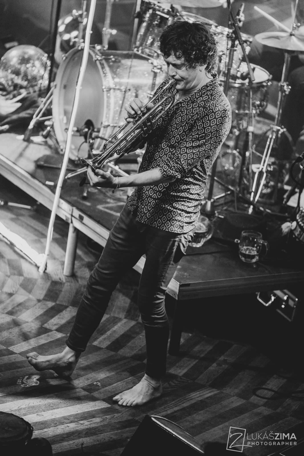 Mig 21 skončili jarní turné, v Praze chytali kalhotky a uklidňovali rvačku u pódia