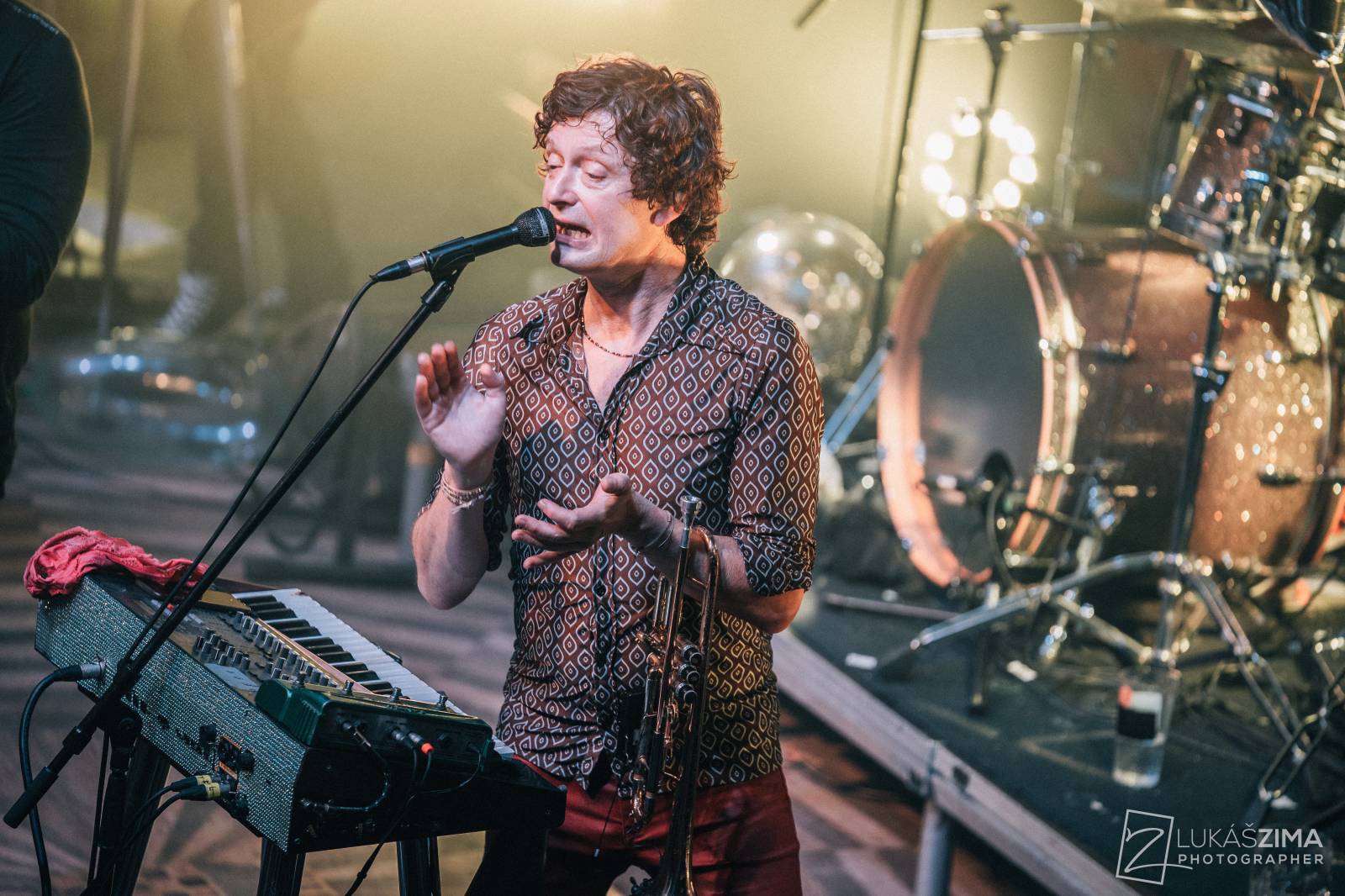 Mig 21 skončili jarní turné, v Praze chytali kalhotky a uklidňovali rvačku u pódia