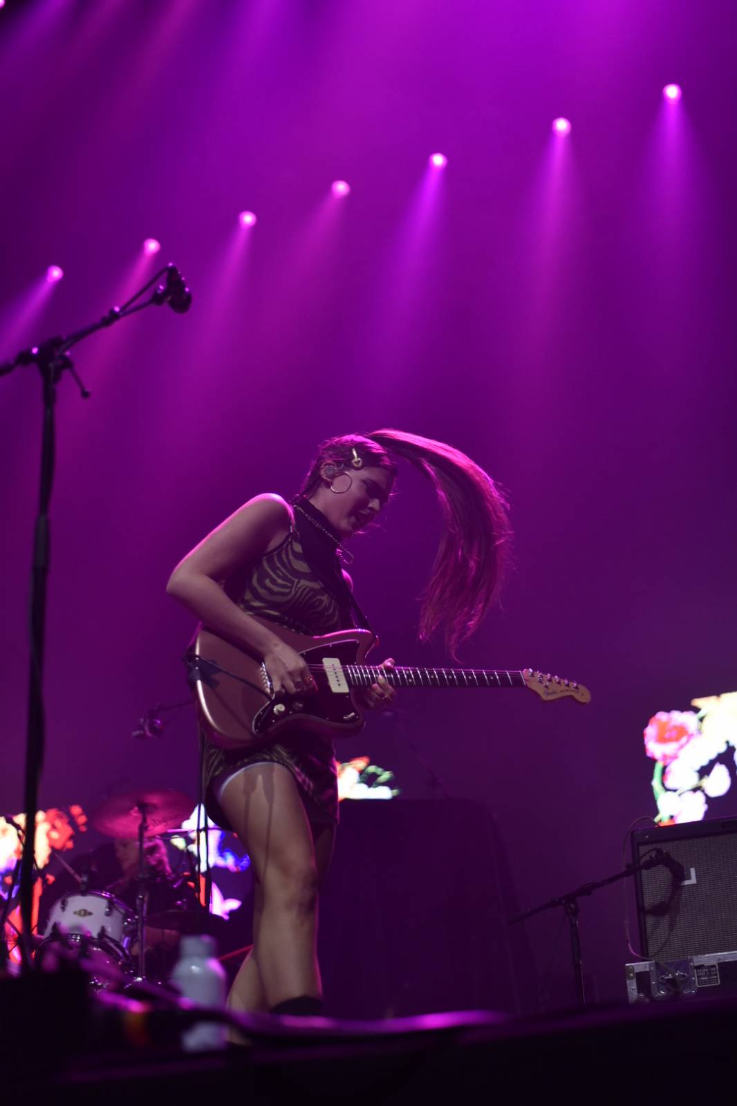 Řev, nadšení i slzy dojetí. 5 Seconds Of Summer dorazili do Prahy