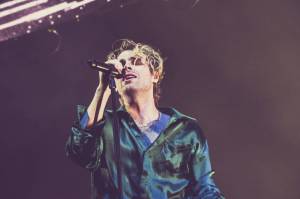 Řev, nadšení i slzy dojetí. 5 Seconds Of Summer dorazili do Prahy