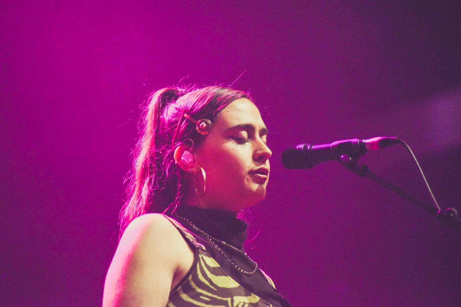 Řev, nadšení i slzy dojetí. 5 Seconds Of Summer dorazili do Prahy