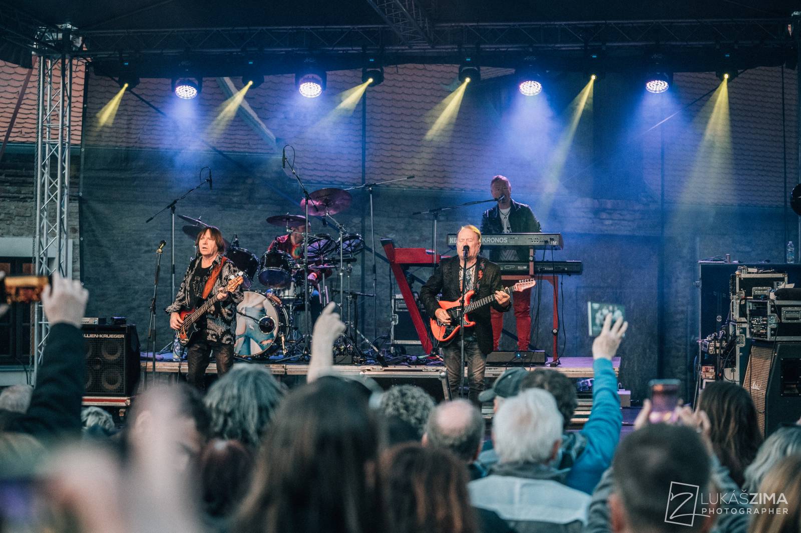 Olympic pálil čarodějnice. Do Běchovic přilákal spoustu fanoušků a přivezl s sebou Františka Nedvěda ml.