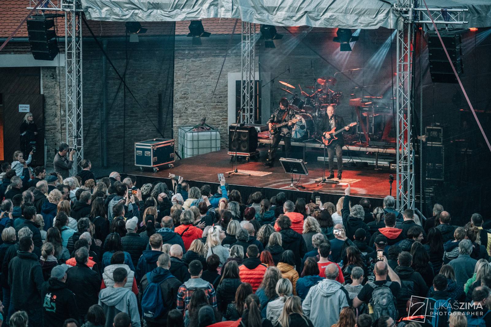 Olympic pálil čarodějnice. Do Běchovic přilákal spoustu fanoušků a přivezl s sebou Františka Nedvěda ml.