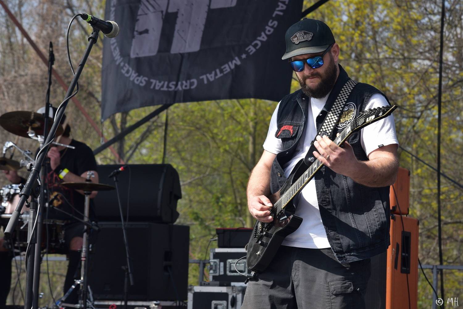 První letošní velká open-air akce v Plzni. Za Plazou vystoupili Hi-Fly, Kurtizány z 25. Avenue, Krucipüsk i Trautenberk