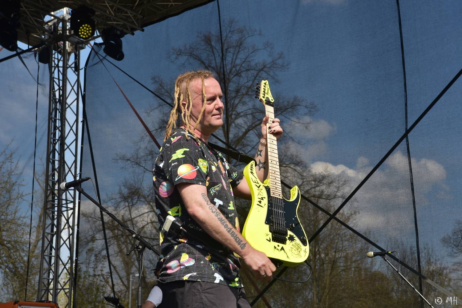 První letošní velká open-air akce v Plzni. Za Plazou vystoupili Hi-Fly, Kurtizány z 25. Avenue, Krucipüsk i Trautenberk