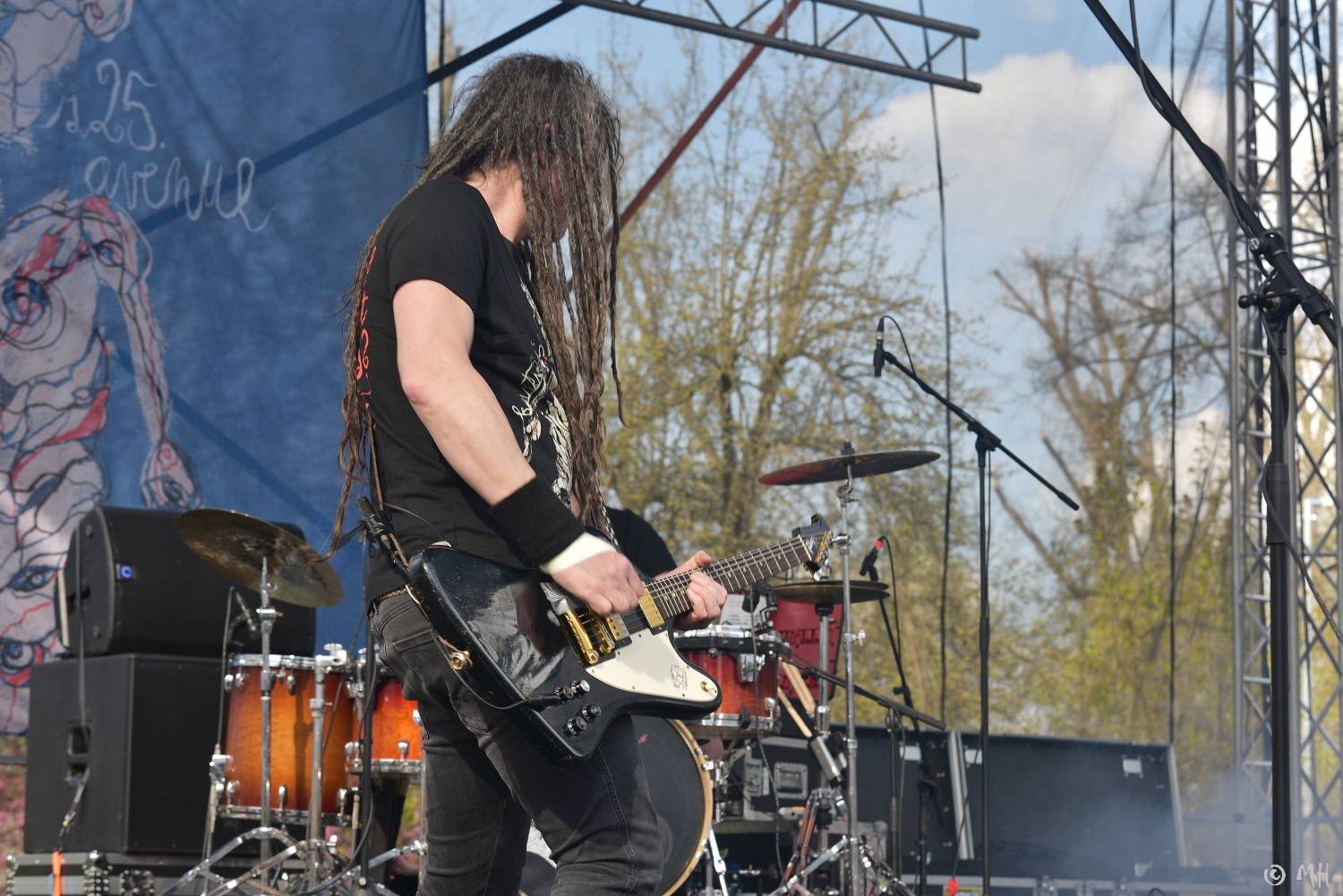 První letošní velká open-air akce v Plzni. Za Plazou vystoupili Hi-Fly, Kurtizány z 25. Avenue, Krucipüsk i Trautenberk