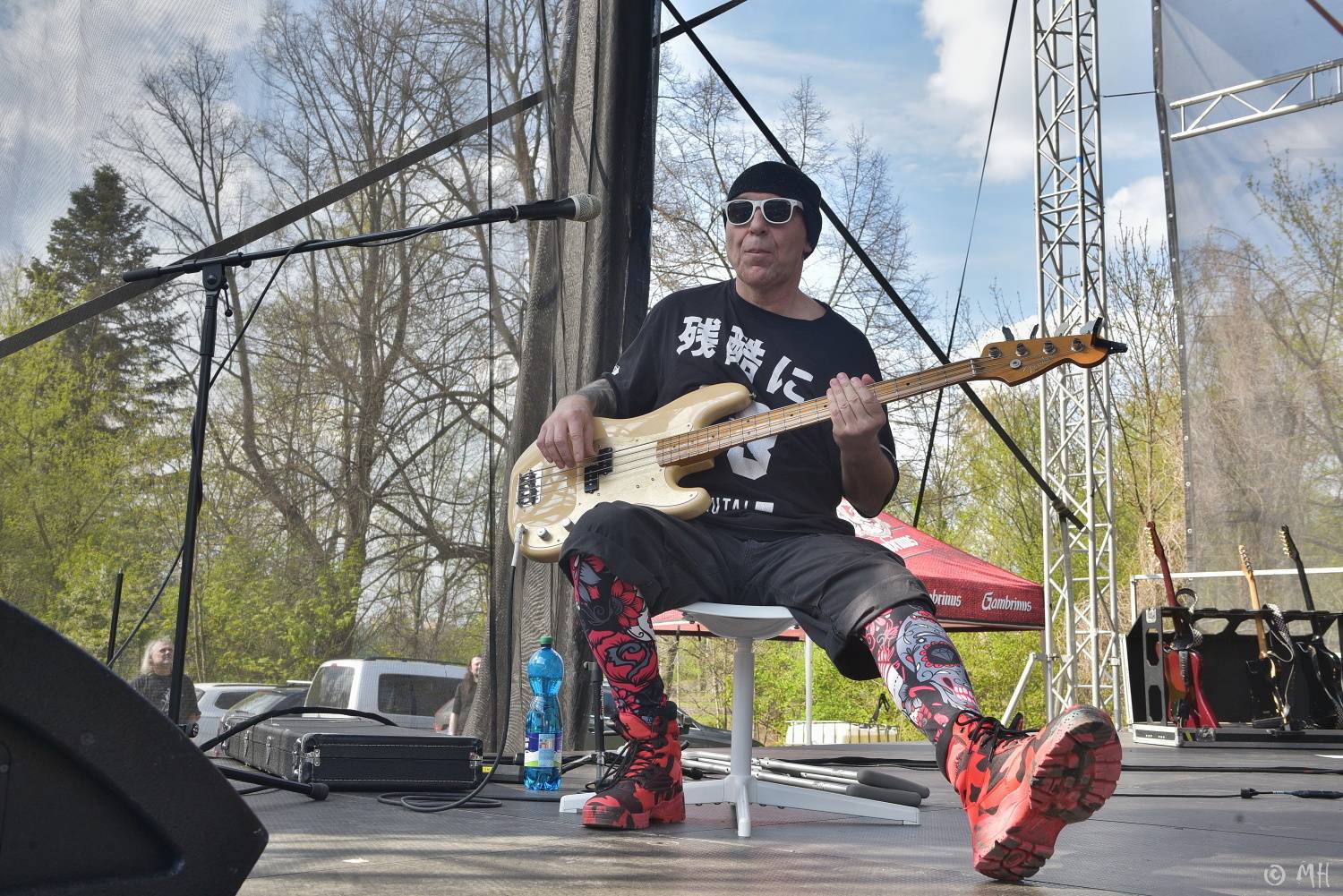 První letošní velká open-air akce v Plzni. Za Plazou vystoupili Hi-Fly, Kurtizány z 25. Avenue, Krucipüsk i Trautenberk