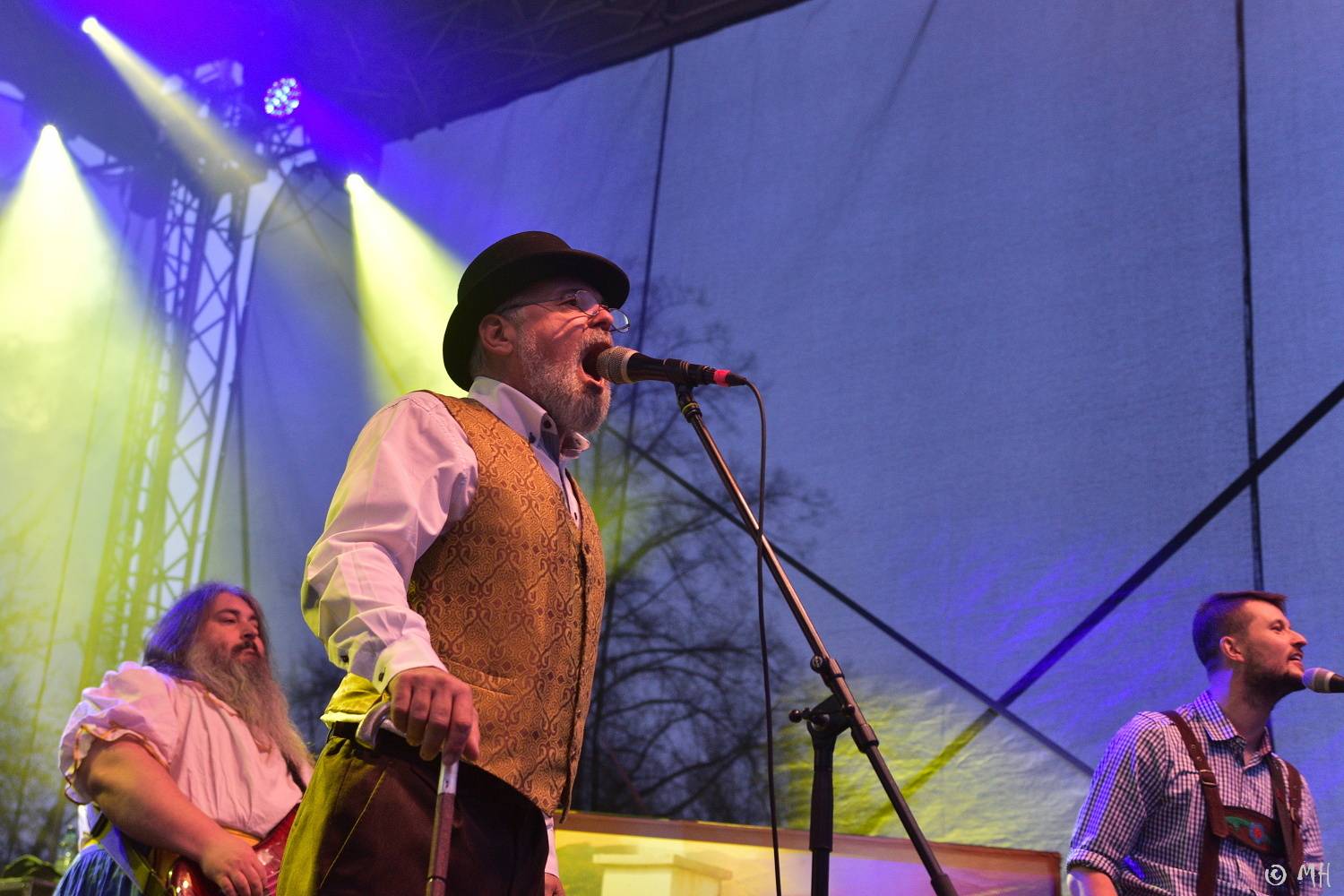 První letošní velká open-air akce v Plzni. Za Plazou vystoupili Hi-Fly, Kurtizány z 25. Avenue, Krucipüsk i Trautenberk