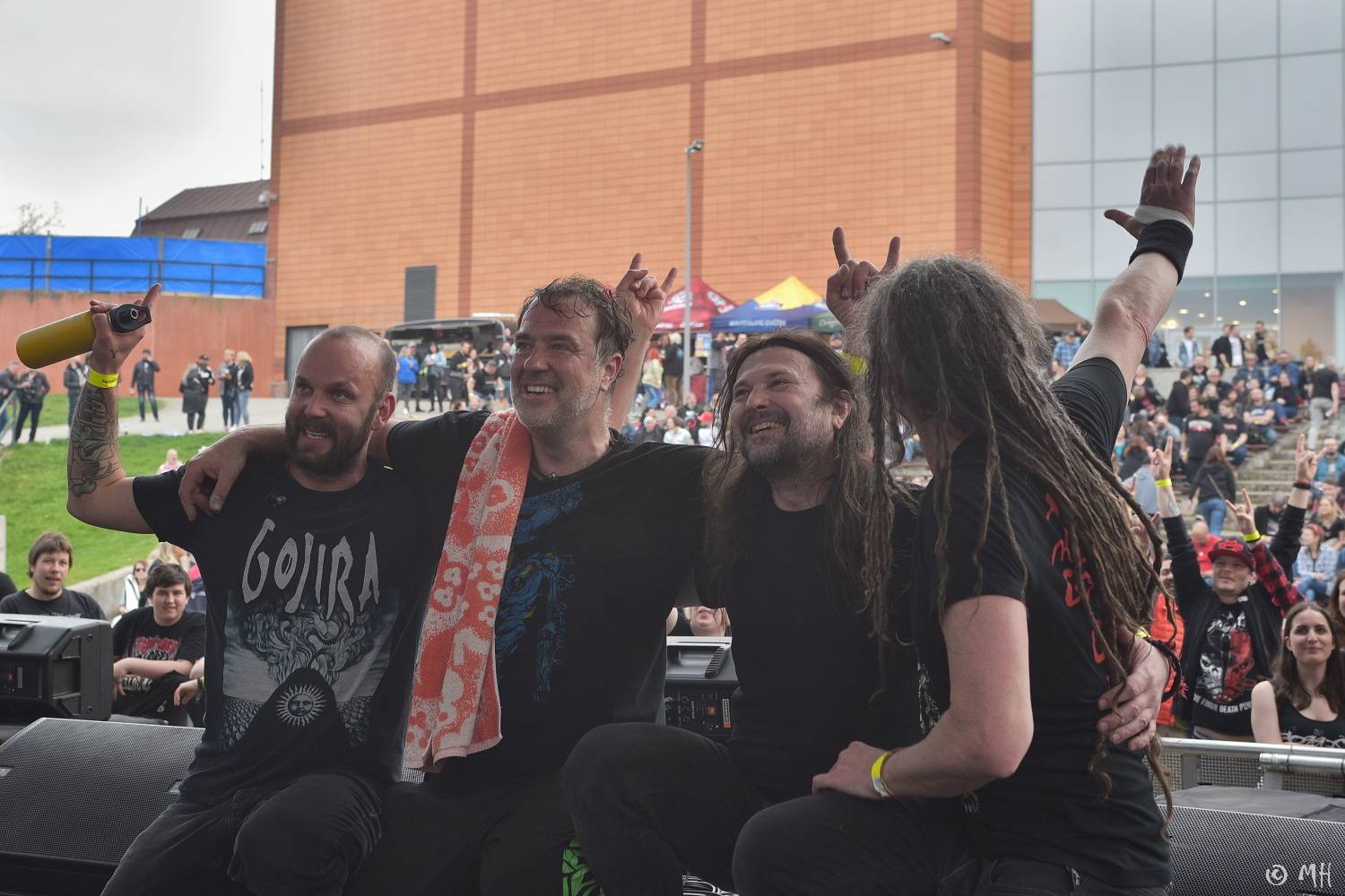 První letošní velká open-air akce v Plzni. Za Plazou vystoupili Hi-Fly, Kurtizány z 25. Avenue, Krucipüsk i Trautenberk