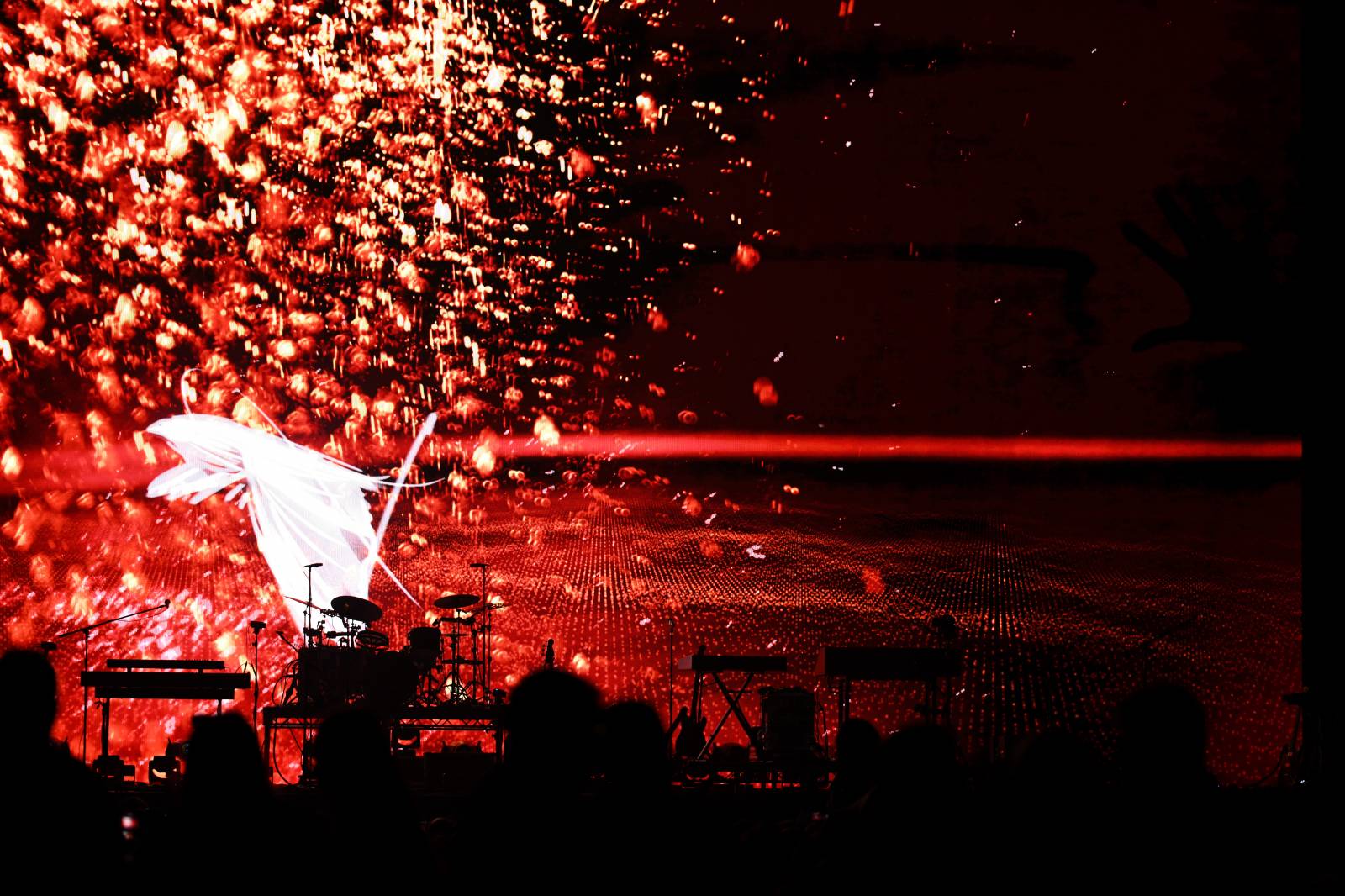 S A-ha si zpívala celá O2 arena, původní členové zahráli největší hity včetně Take On Me