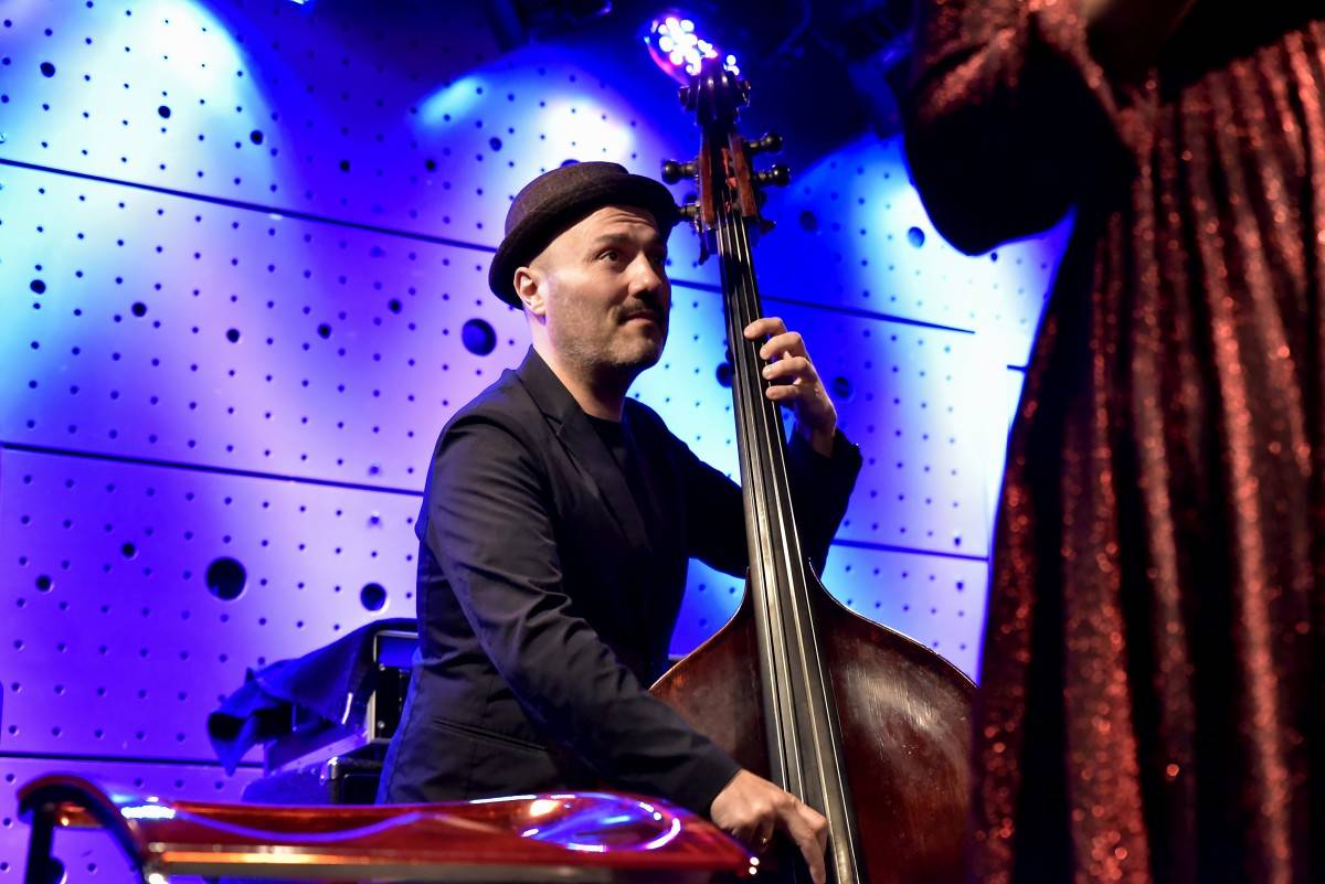 Samara Joy předvedla vyprodanému Jazz Docku svůj sametový hlas, vystoupila s Quartetem