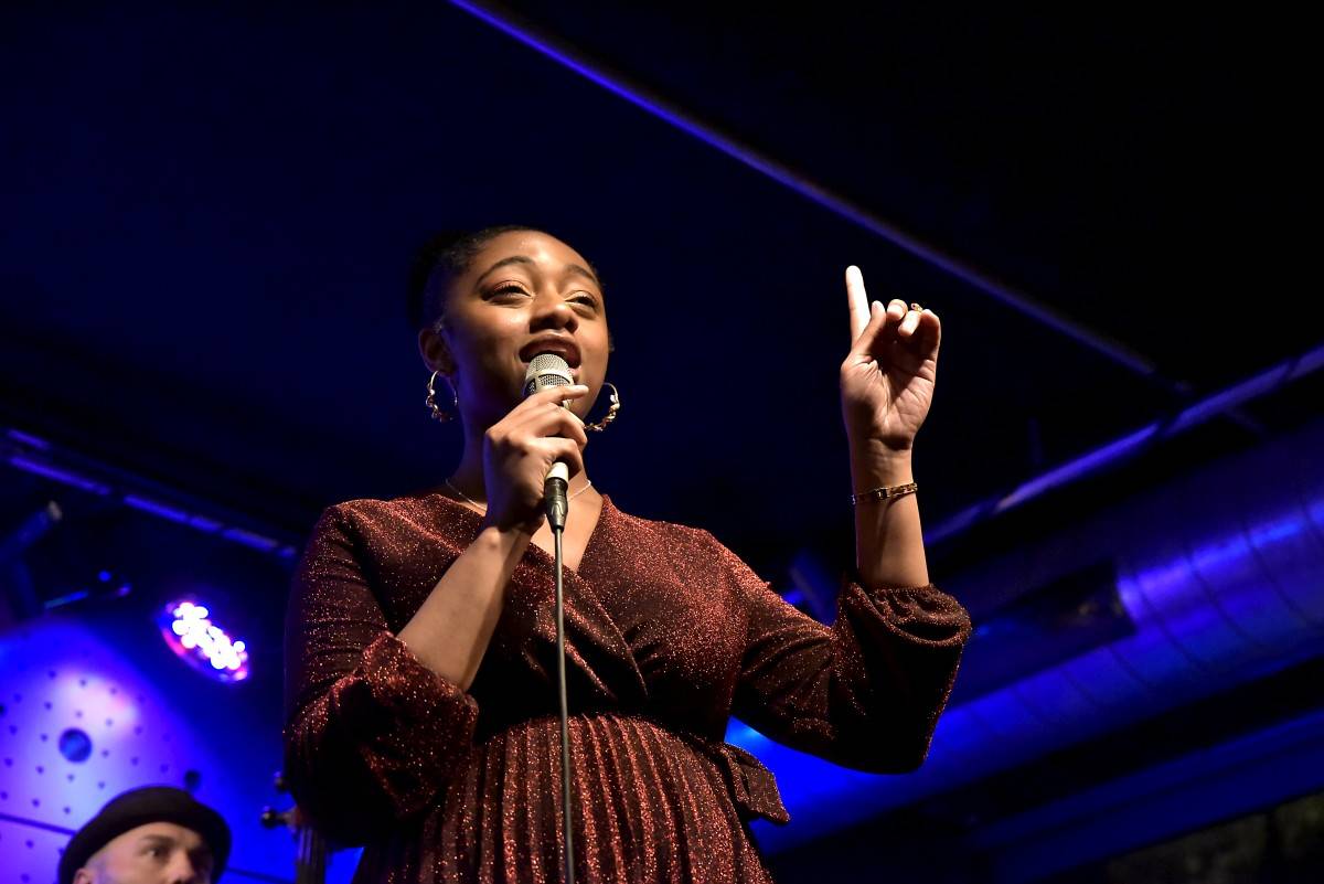 Samara Joy předvedla vyprodanému Jazz Docku svůj sametový hlas, vystoupila s Quartetem