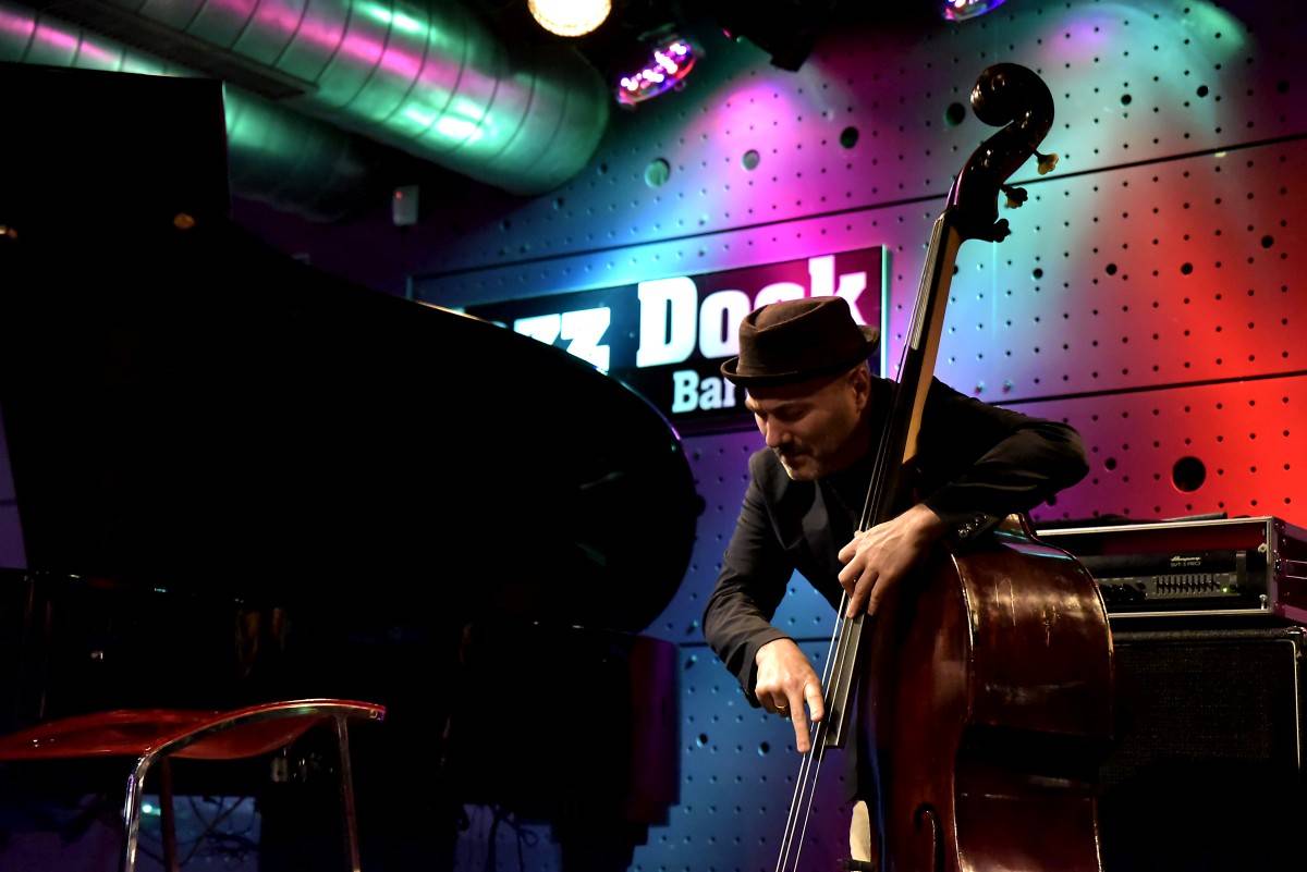 Samara Joy předvedla vyprodanému Jazz Docku svůj sametový hlas, vystoupila s Quartetem