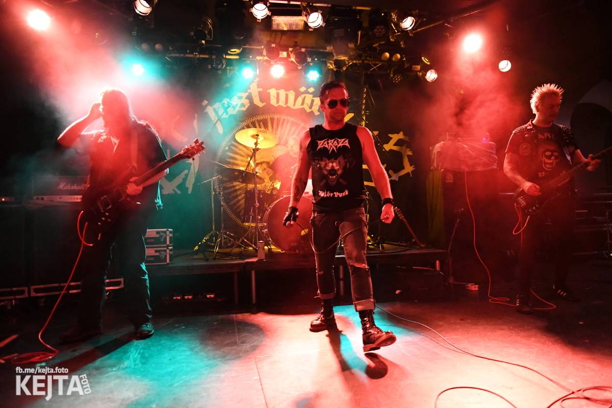 Bestie zvaná The Casualties zaútočila na pražské Futurum, drsné pogo neznalo mezí