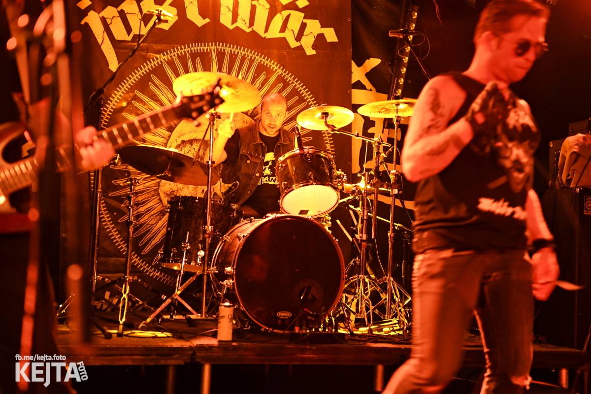 Bestie zvaná The Casualties zaútočila na pražské Futurum, drsné pogo neznalo mezí