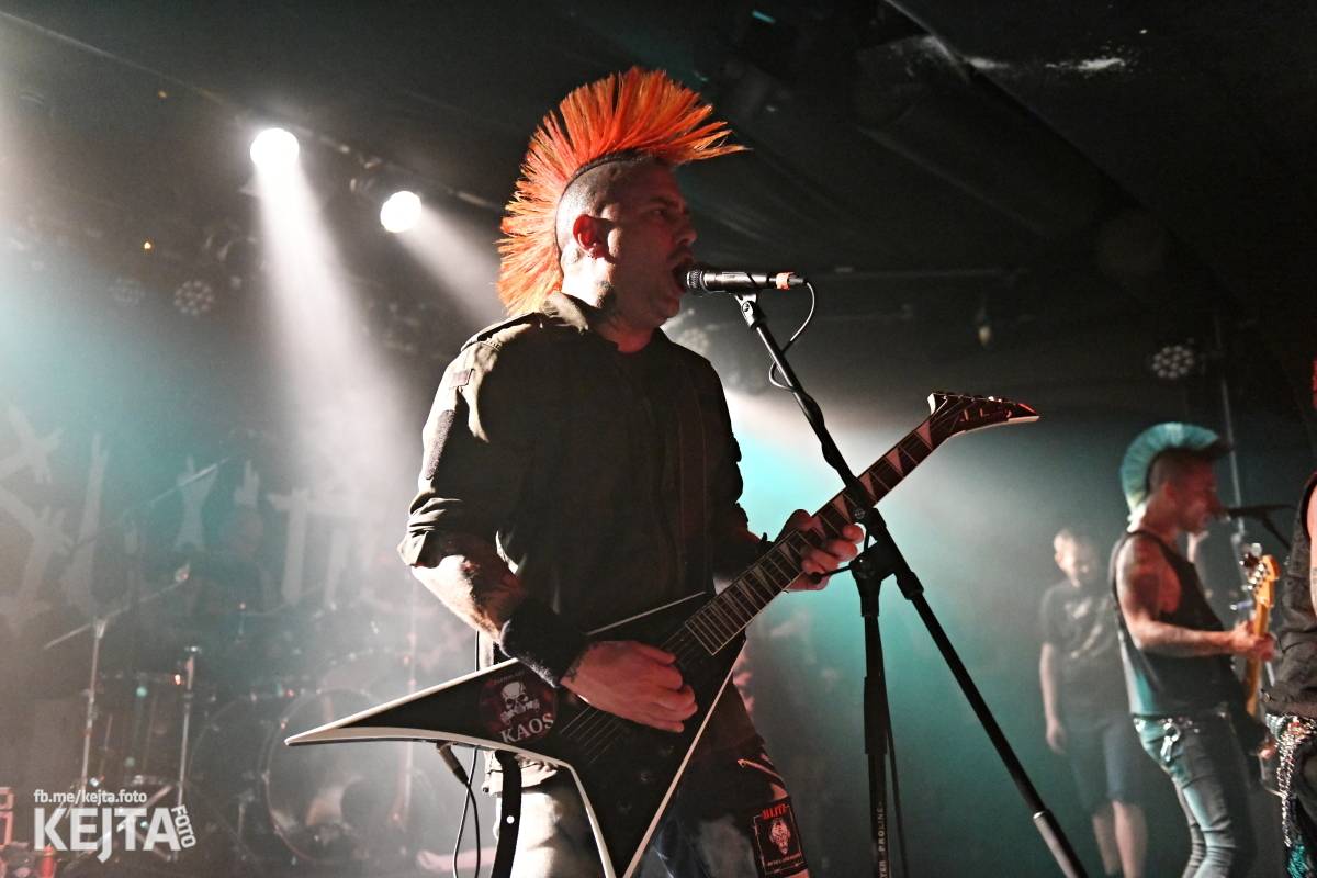 Bestie zvaná The Casualties zaútočila na pražské Futurum, drsné pogo neznalo mezí