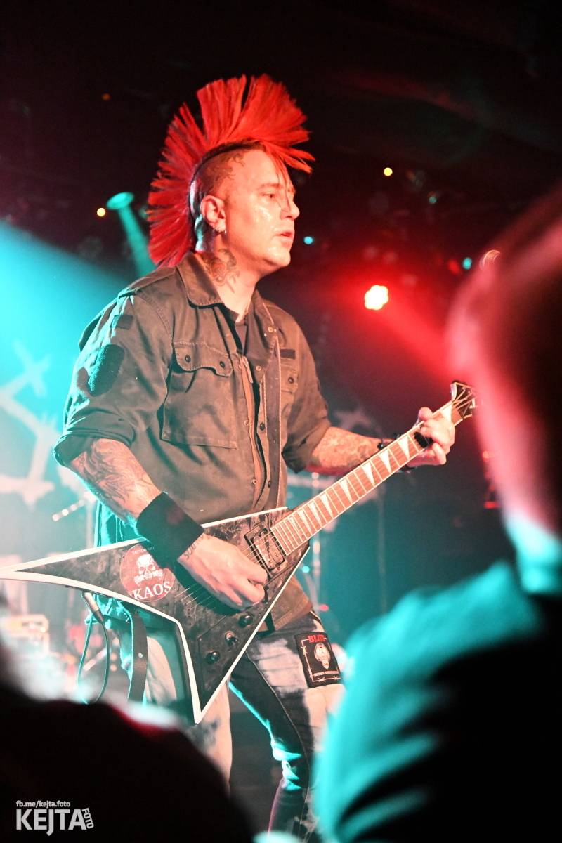 Bestie zvaná The Casualties zaútočila na pražské Futurum, drsné pogo neznalo mezí