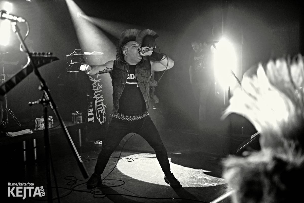 Bestie zvaná The Casualties zaútočila na pražské Futurum, drsné pogo neznalo mezí