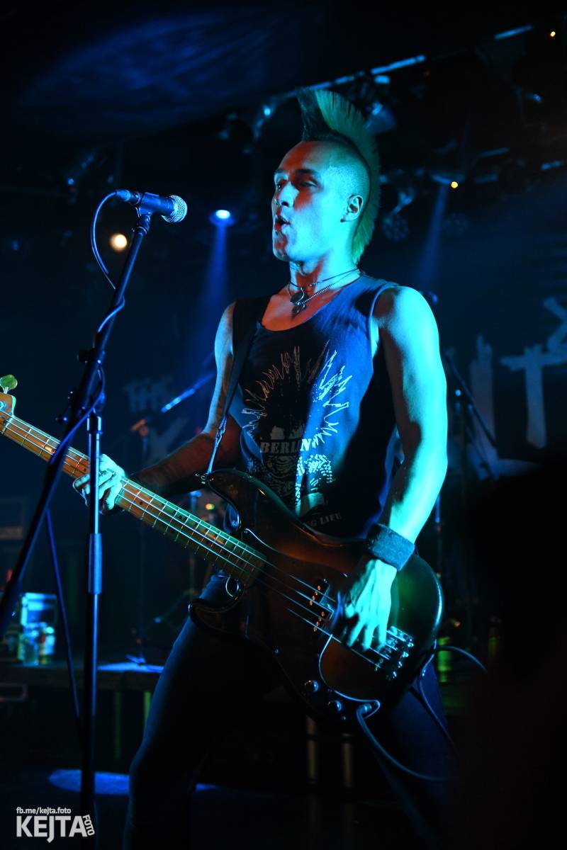 Bestie zvaná The Casualties zaútočila na pražské Futurum, drsné pogo neznalo mezí