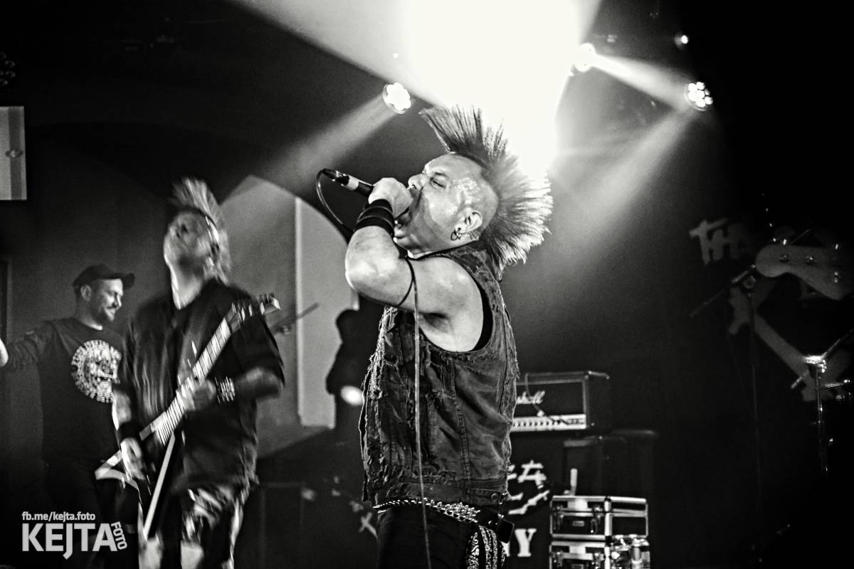 Bestie zvaná The Casualties zaútočila na pražské Futurum, drsné pogo neznalo mezí