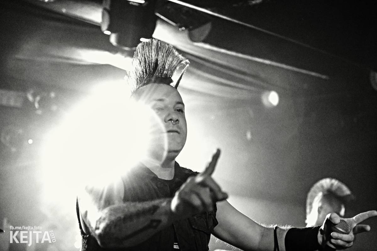 Bestie zvaná The Casualties zaútočila na pražské Futurum, drsné pogo neznalo mezí