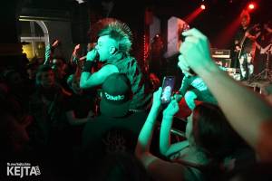 Bestie zvaná The Casualties zaútočila na pražské Futurum, drsné pogo neznalo mezí