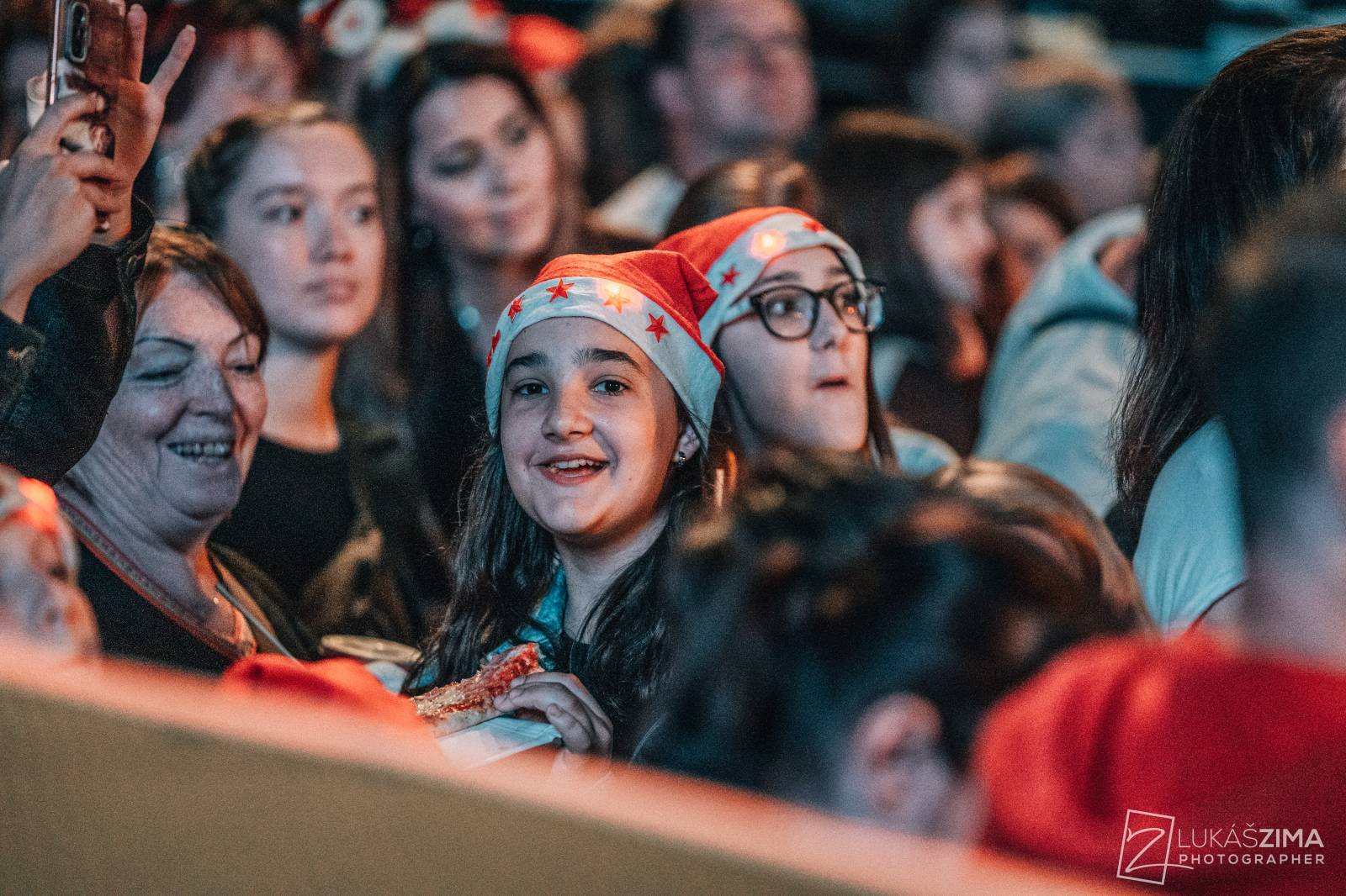 Kryštof si udělali Vánoce v květnu. V O2 areně sněžilo, Richard Krajčo přijel na saních