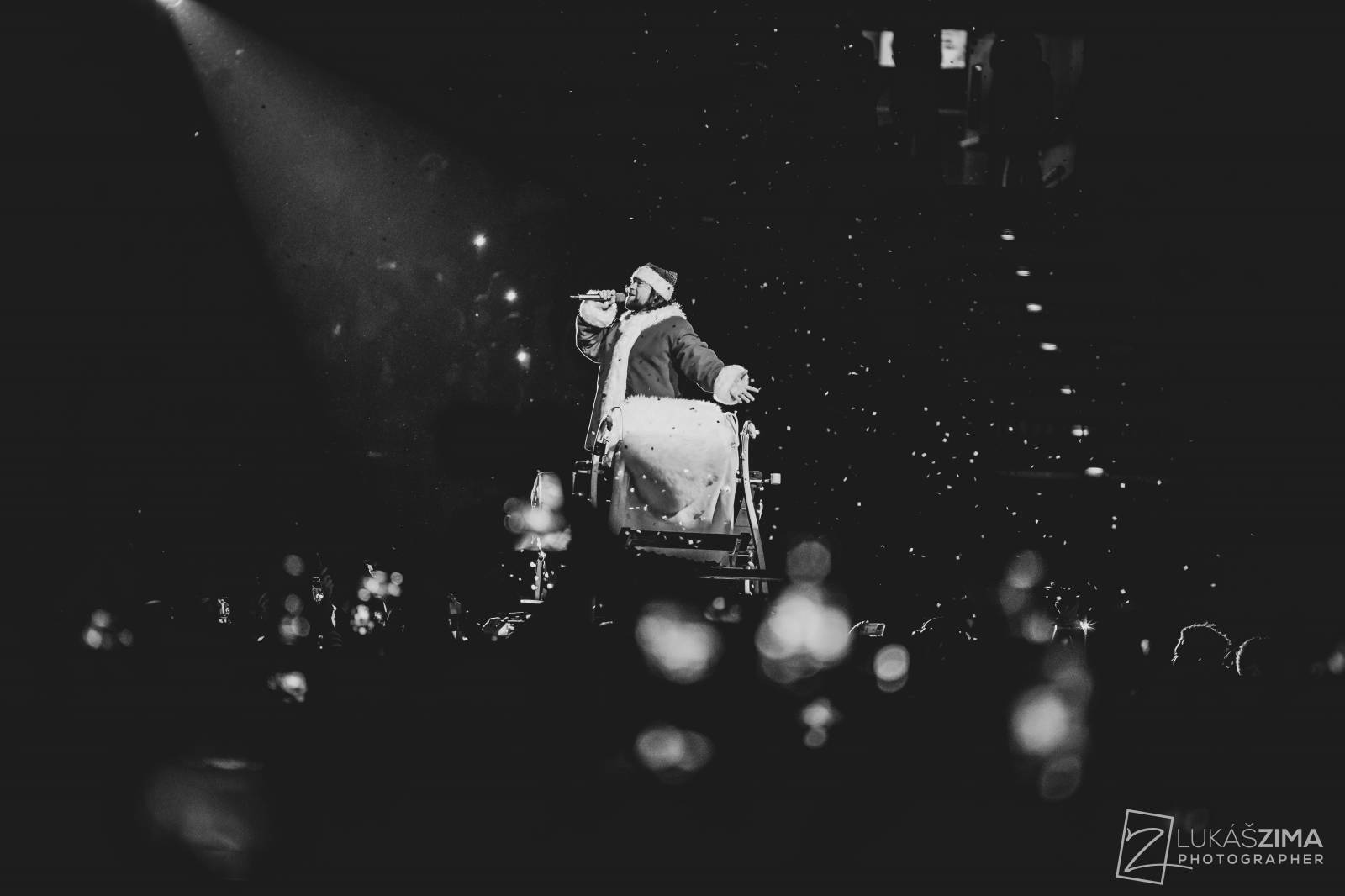 Kryštof si udělali Vánoce v květnu. V O2 areně sněžilo, Richard Krajčo přijel na saních