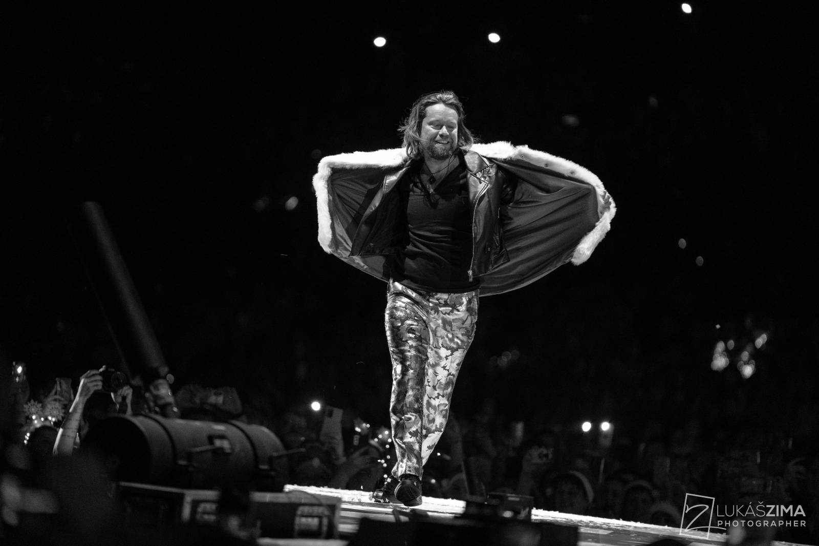 Kryštof si udělali Vánoce v květnu. V O2 areně sněžilo, Richard Krajčo přijel na saních