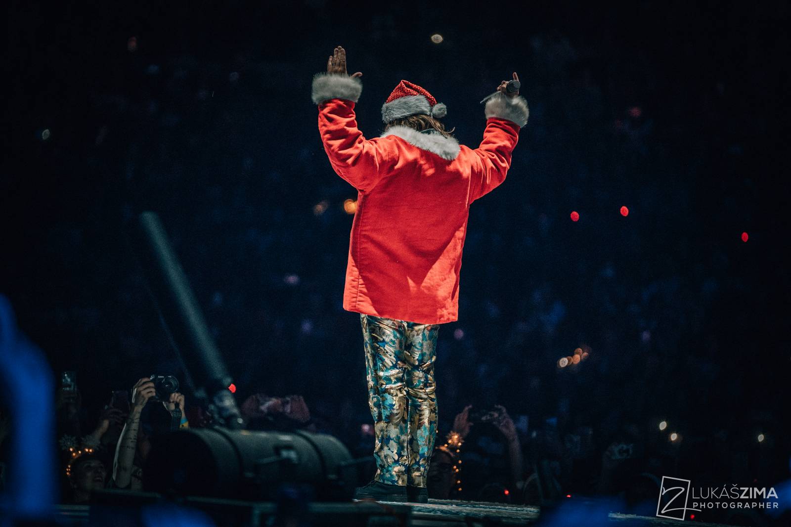 Kryštof si udělali Vánoce v květnu. V O2 areně sněžilo, Richard Krajčo přijel na saních