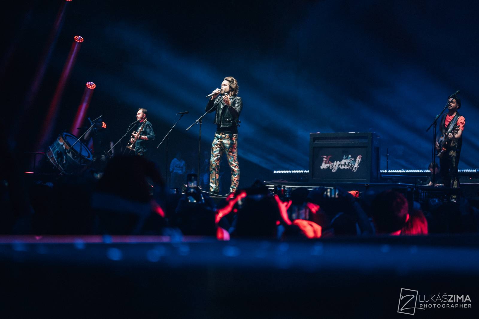 Kryštof si udělali Vánoce v květnu. V O2 areně sněžilo, Richard Krajčo přijel na saních