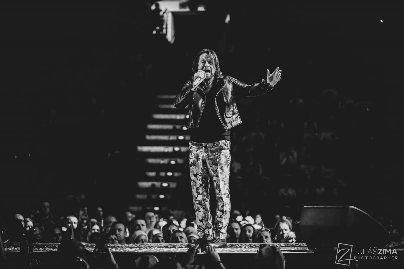 Kryštof si udělali Vánoce v květnu. V O2 areně sněžilo, Richard Krajčo přijel na saních