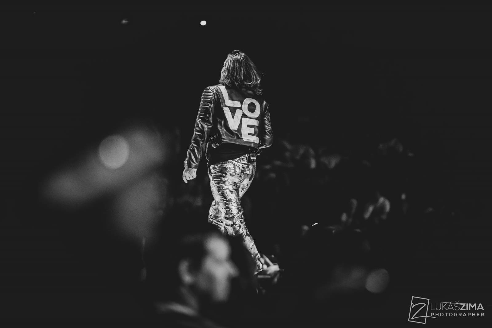 Kryštof si udělali Vánoce v květnu. V O2 areně sněžilo, Richard Krajčo přijel na saních