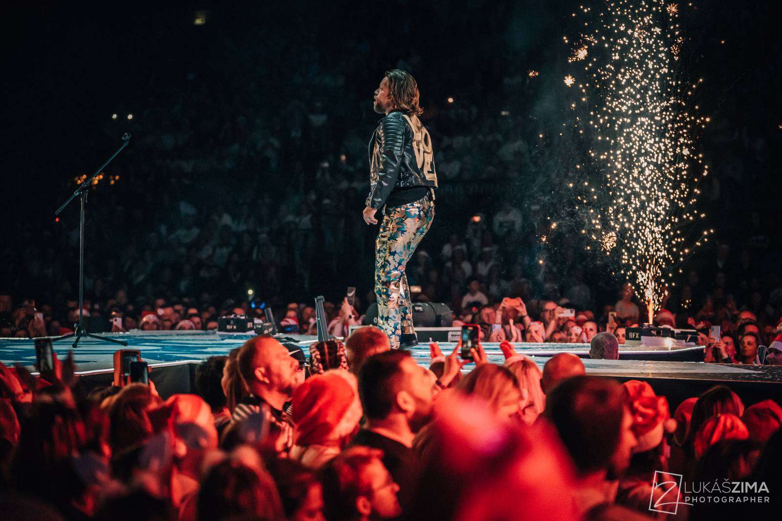 Kryštof si udělali Vánoce v květnu. V O2 areně sněžilo, Richard Krajčo přijel na saních