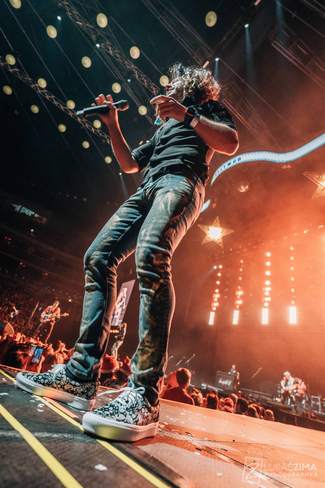 Kryštof si udělali Vánoce v květnu. V O2 areně sněžilo, Richard Krajčo přijel na saních