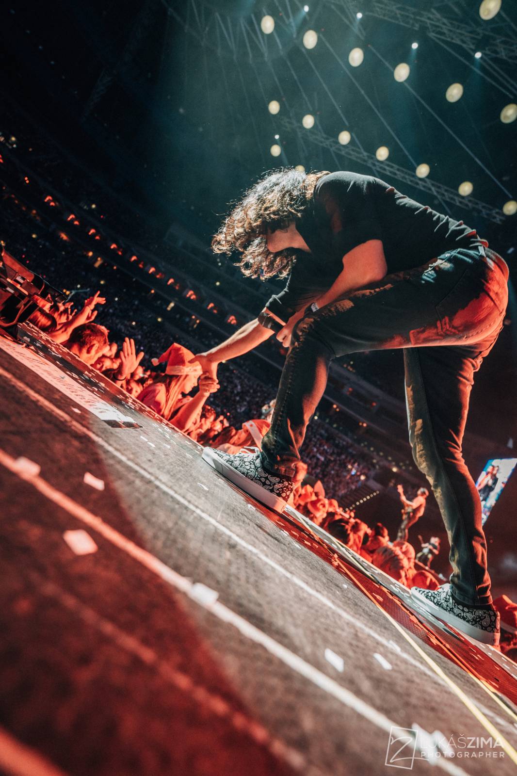 Kryštof si udělali Vánoce v květnu. V O2 areně sněžilo, Richard Krajčo přijel na saních