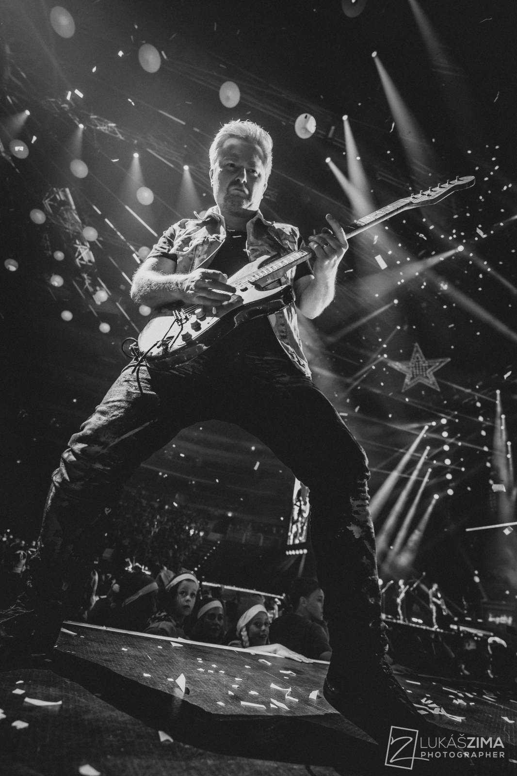 Kryštof si udělali Vánoce v květnu. V O2 areně sněžilo, Richard Krajčo přijel na saních