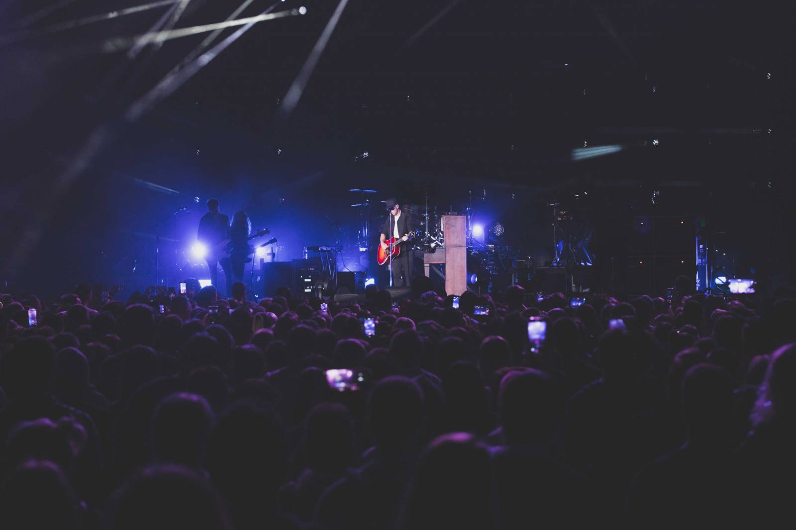 OneRepublic odpálili v Bratislavě svou show, předskakovala jim Jessia