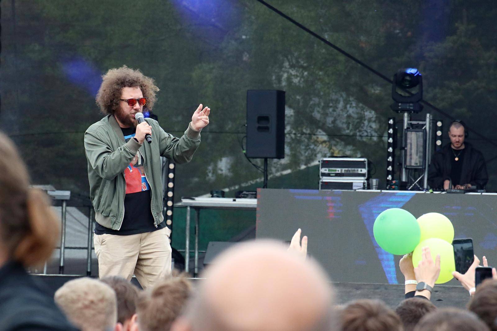 Majáles po třech letech rozburácel Brno, přivezl Kazmu, Mirai i Kapitána Dema