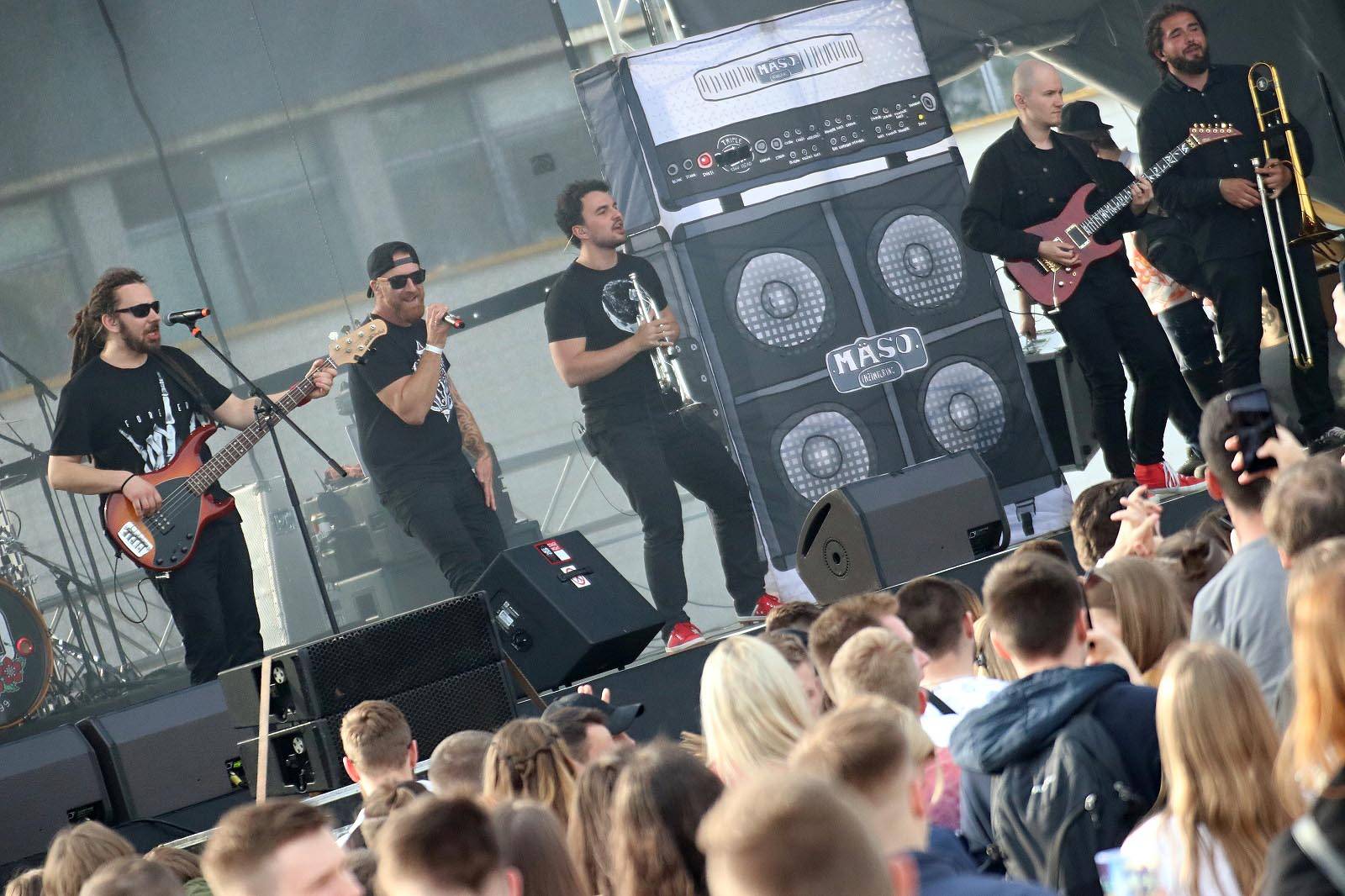 Majáles po třech letech rozburácel Brno, přivezl Kazmu, Mirai i Kapitána Dema