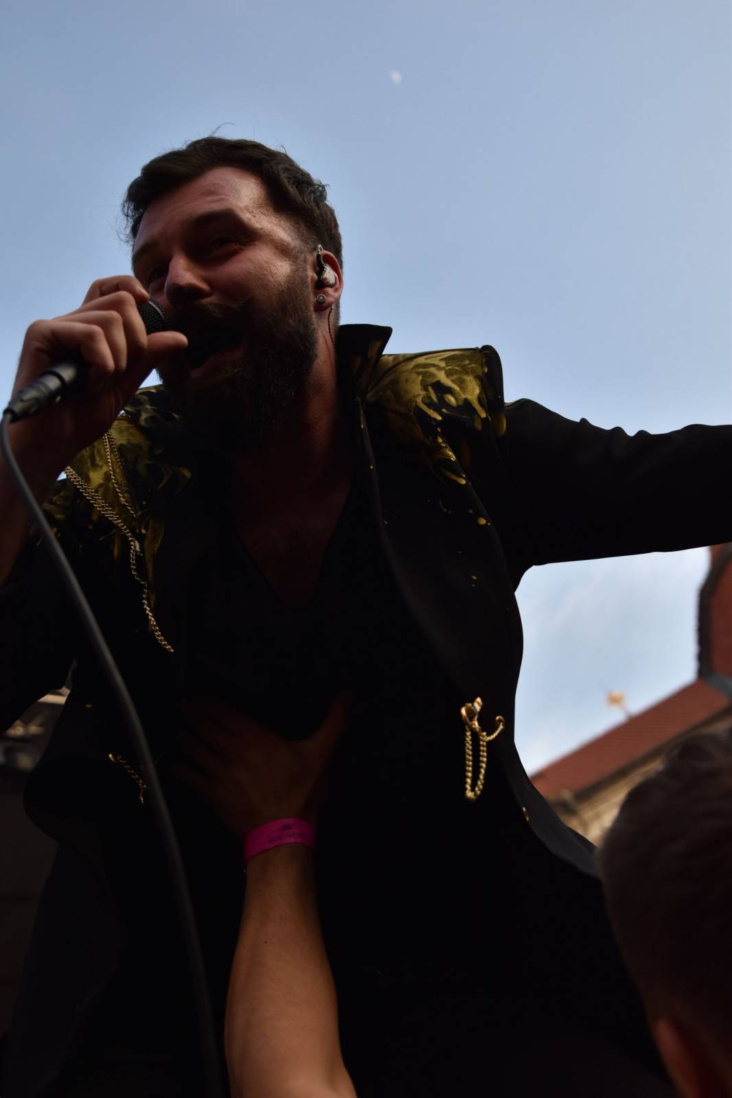 Rybičky 48 v Kutné Hoře rozjeli open air sezónu, klášter se otřásal v základech 