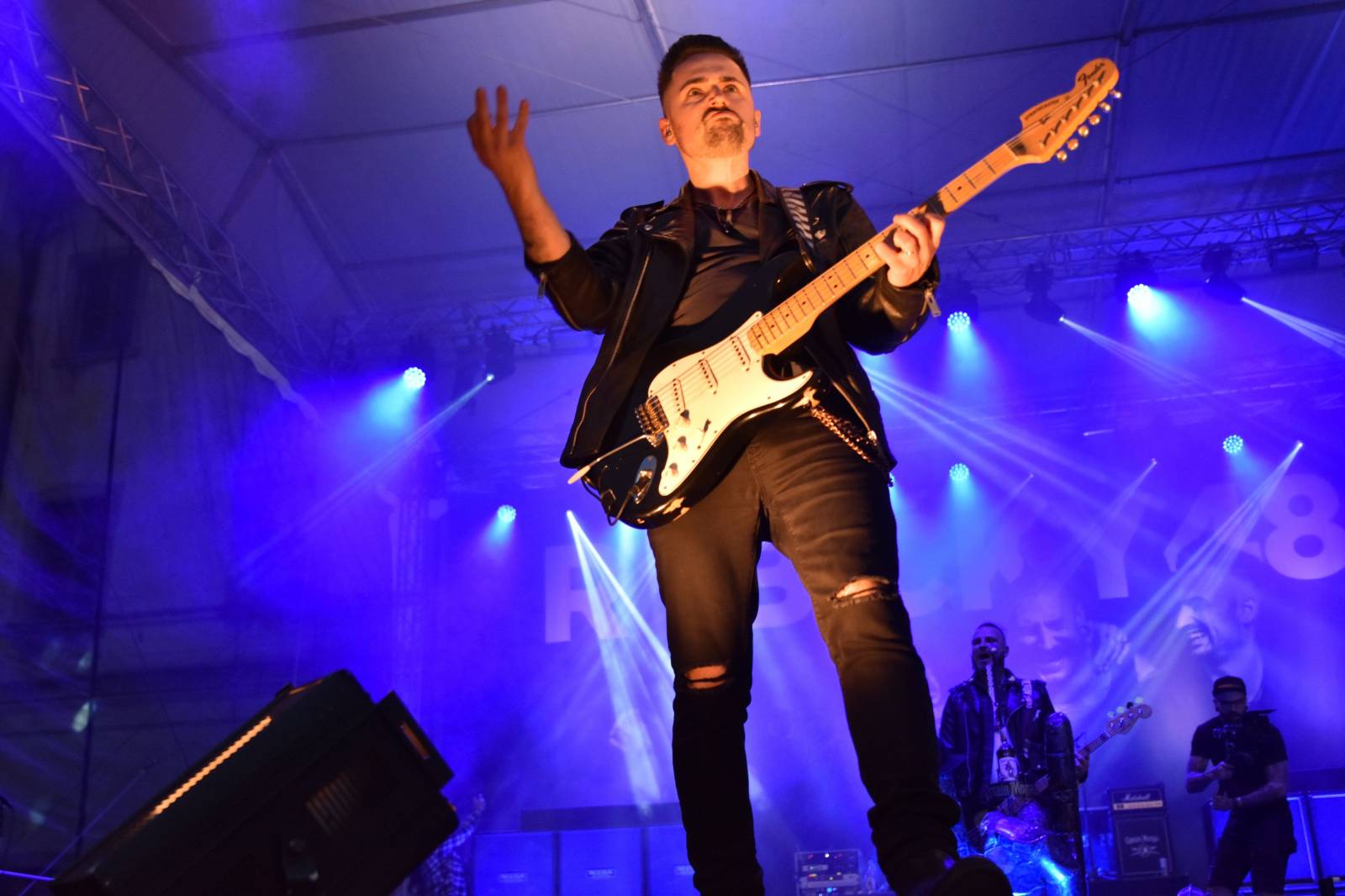 Rybičky 48 v Kutné Hoře rozjeli open air sezónu, klášter se otřásal v základech 